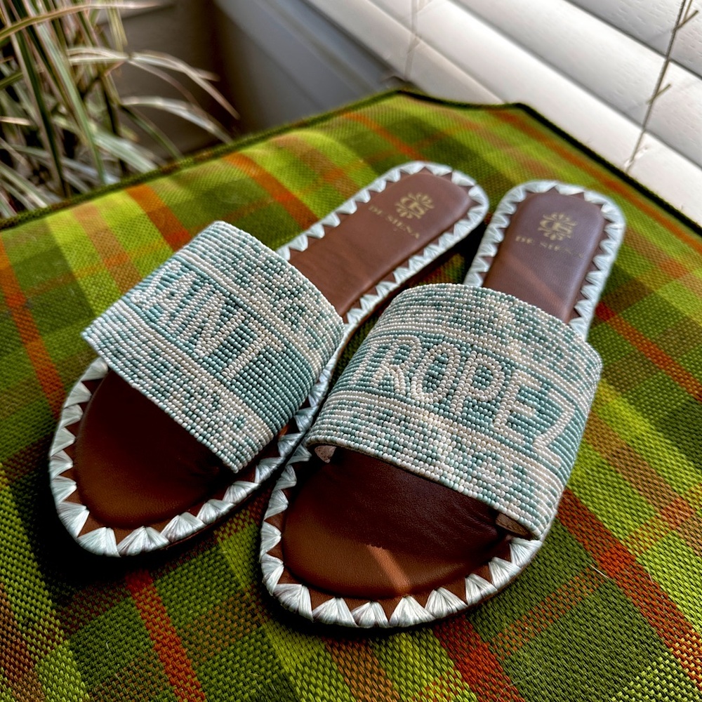 De Siena Saint Tropez sandals size 39 (US size 9)